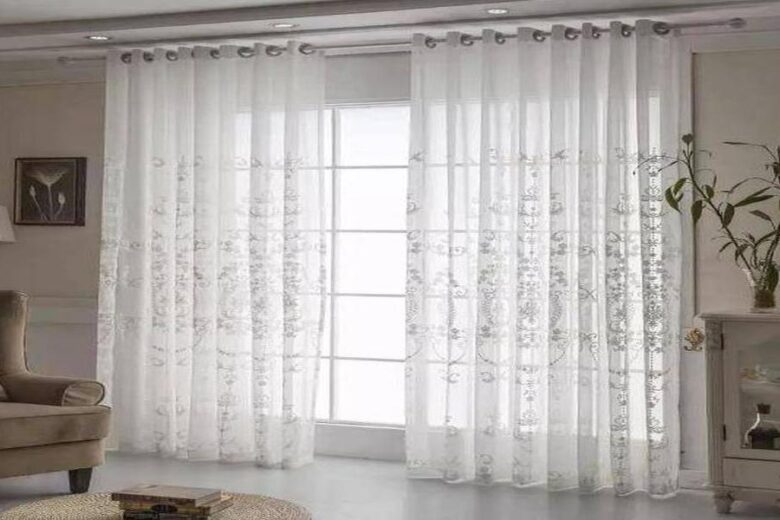 What are Lace Curtains
